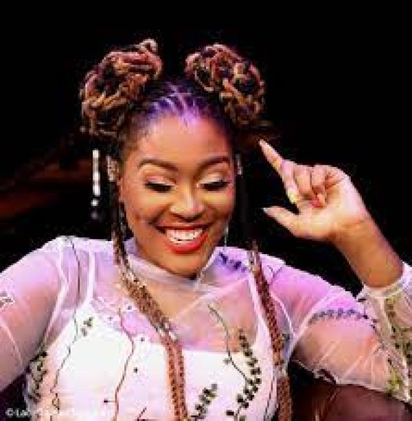 lady-zamar3