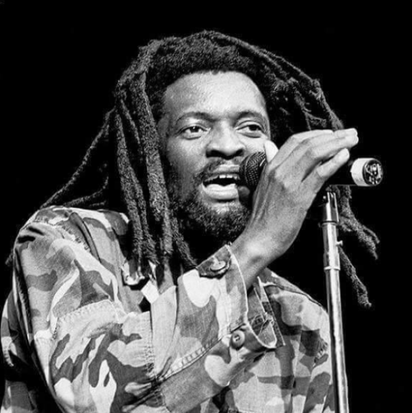 lucky-dube1