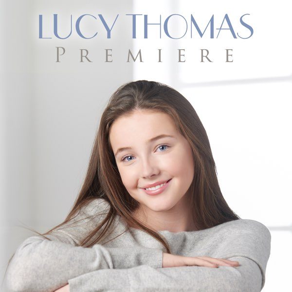 lucy-thomas-premiere